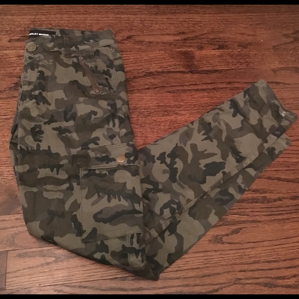 Camo pants
